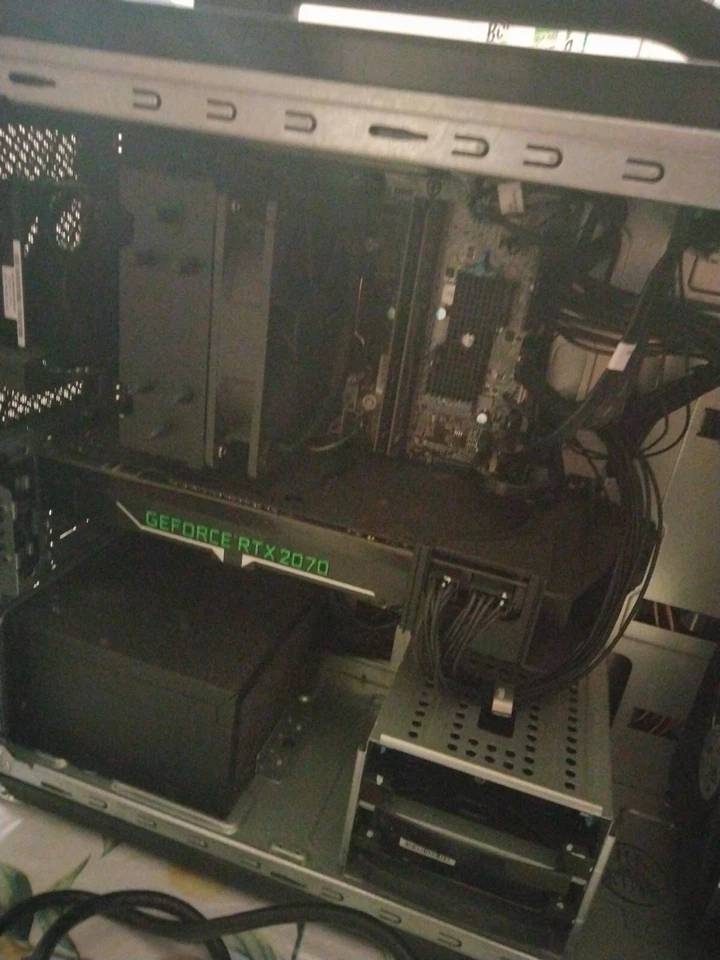 Lenovo Legion T730-28ico (Rtx 2070, Intel Core i7 9th Gen., 3.60 GHz) - Image 3 of 4