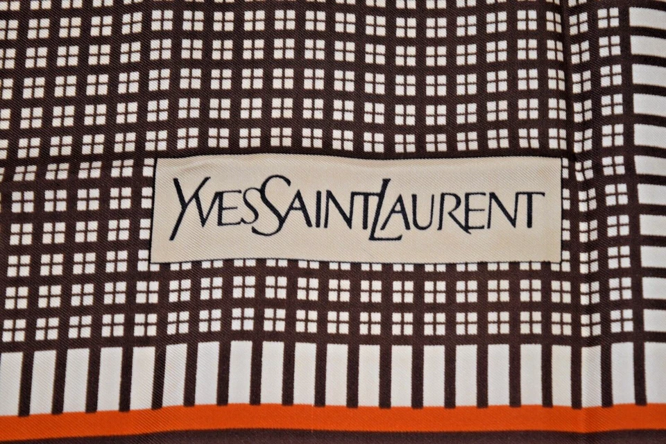 Bufanda de seda vintage Yves Saint Laurent años 60 delicada naranja azul marrón 30 x31 Foto 2 de 4