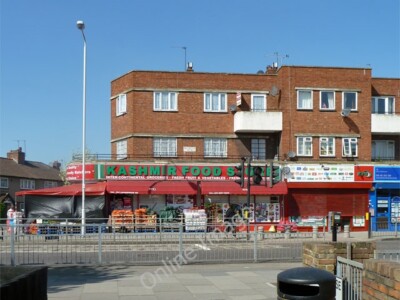Photo 6x4 Kashmir Food Store Ilford/TQ4486 On the corner of Gantshill Cr c2011