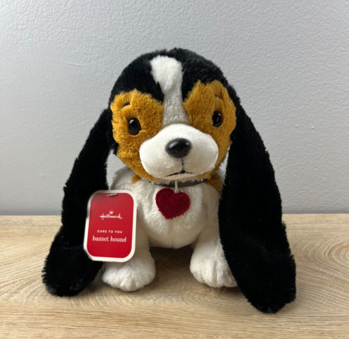Bassett Hound Hallmark Plush Puppy Dog Long Floppy Ears 8