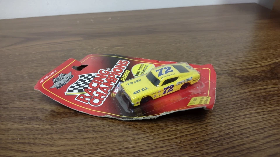 Racing Champions NASCAR Classics 1:64 Benny Parsons #72 1969 Mercury Cyclone N23 - Image 3 of 3