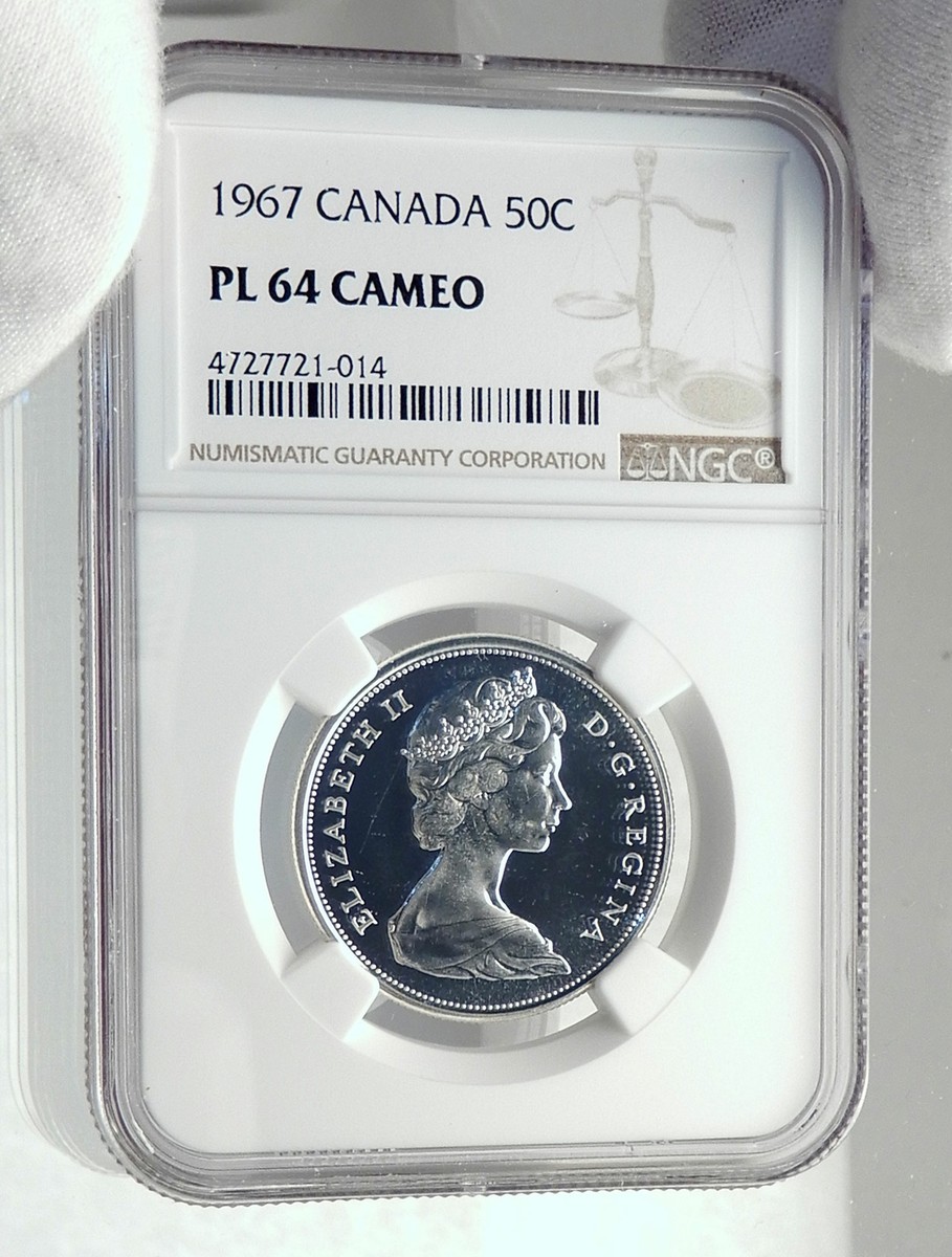 1967 CANADA UK Queen ELIZABETH II Wolf Howls Old Silver 50 Cents