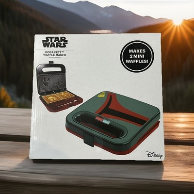 Star Wars Boba Fett Double-Square Waffle Maker - Bounty Hunter Waffles - NEW NIB