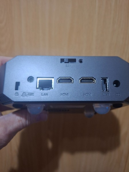 mini pc i5 240 GB 8GB de ram Win 10 pro 4K