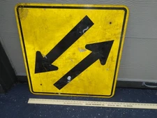 VINTAGE ORIGINAL TWO WAY TRAFFIC AHEAD ARROWS 30" METAL ROUTE 66 STREET SIGN X48