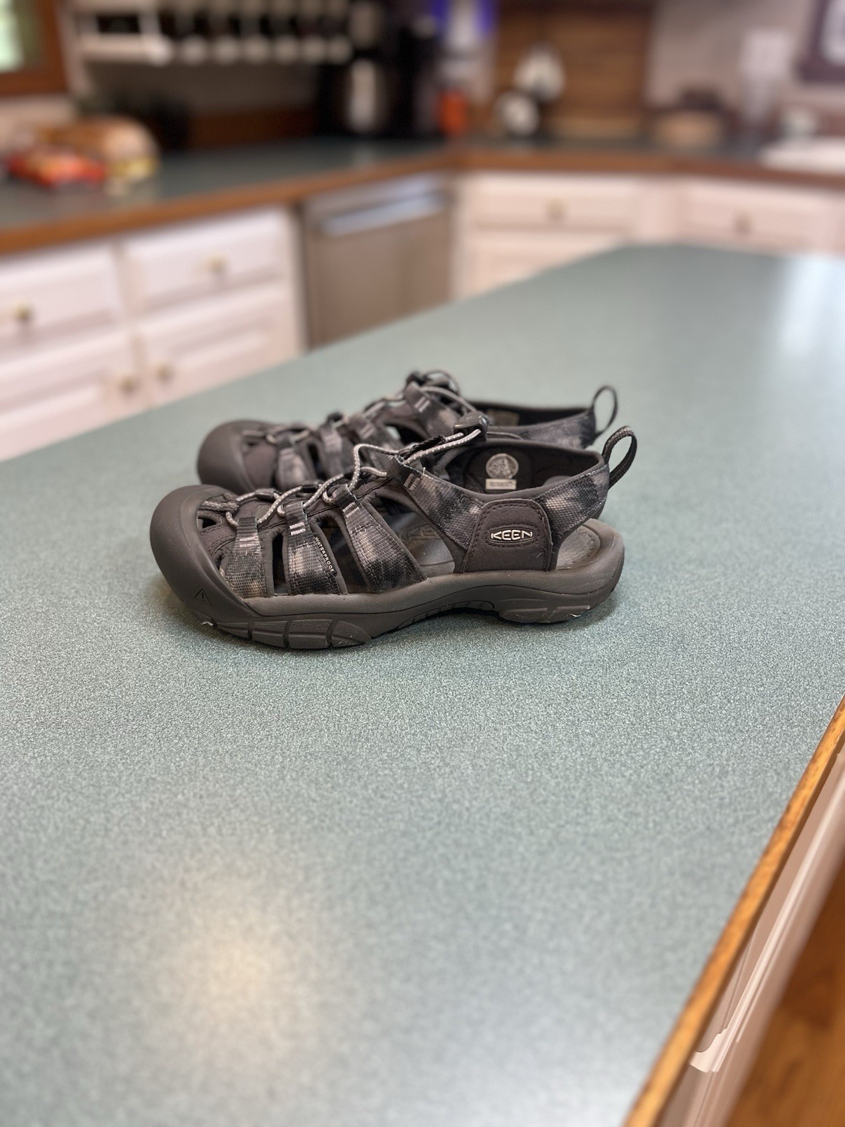 Sandali impermeabili uomo 8 M KEEN Newport H2 scarpe acqua punta chiusa mimetici