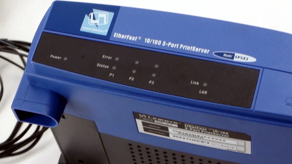 Linksys EPSX3 Etherfast 10/100 3-Port Server - Image 2 of 3