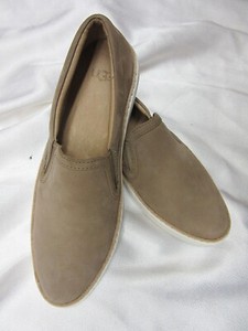 ugg soleda slip on