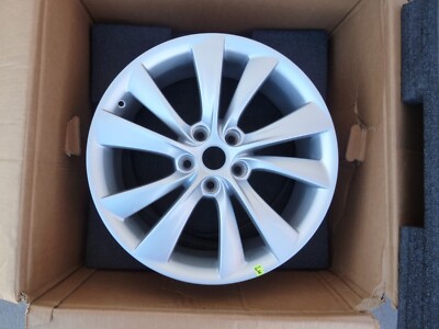 NEW OEM 16-2020 Tesla Model S Cyclone 19x8.0J +40 19'' Silver Rim