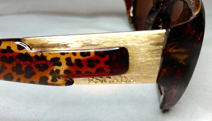ÓCULOS DE SOL OVAL ESCADA F004 LEOPARDO MARROM DOURADO 55/17/120 VINTAGE FRANÇA - Imagem 3 de 4