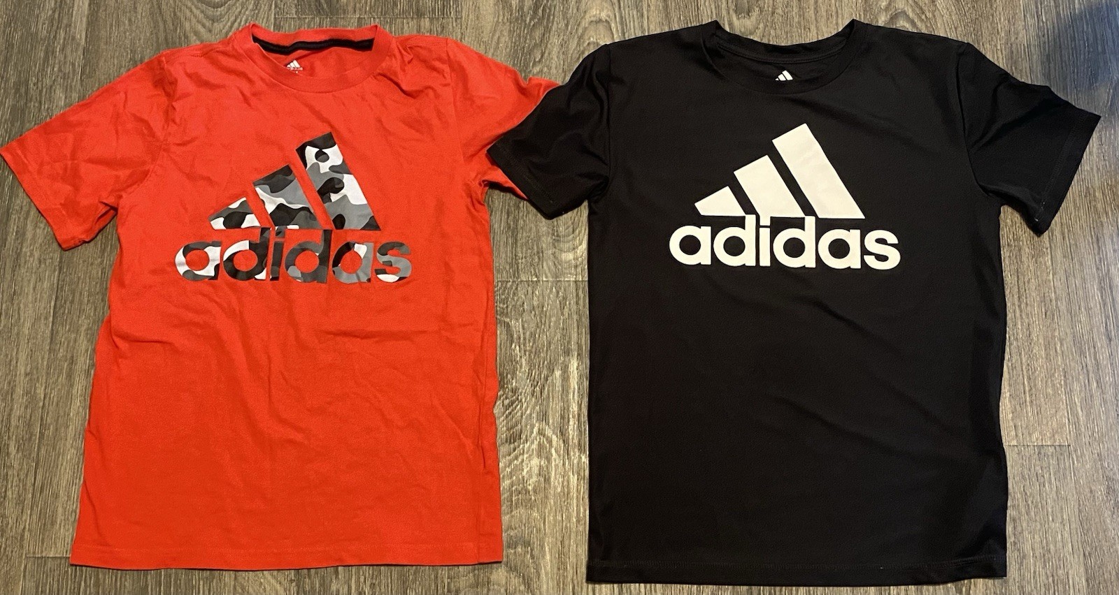 Lot of 2 Youth Boys Adidas Logo Graphic Tees (sz S 8 - M 10/12)-image