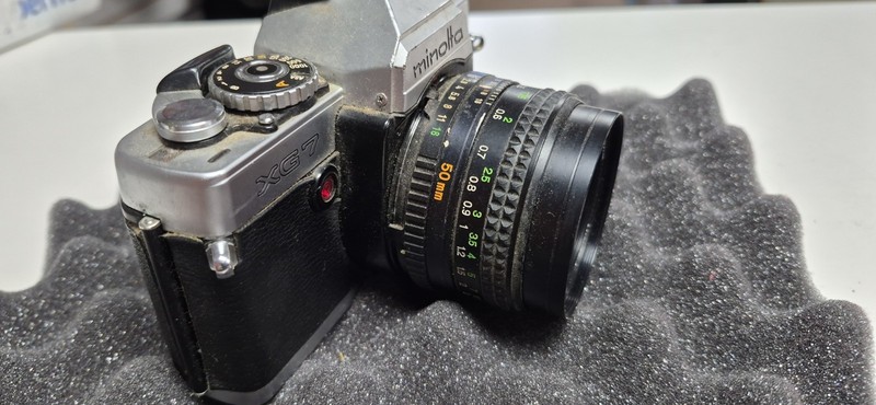 Minolta XG 7 Silver 35mm SLR Film Camera w/ MD Rokkor-X 50mm f/1.7 Lens. Parts