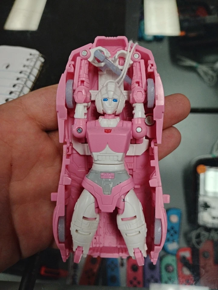 Transformers The Movie Studio Series SS-92 Arcee Action Figure - Image 4 of 4
