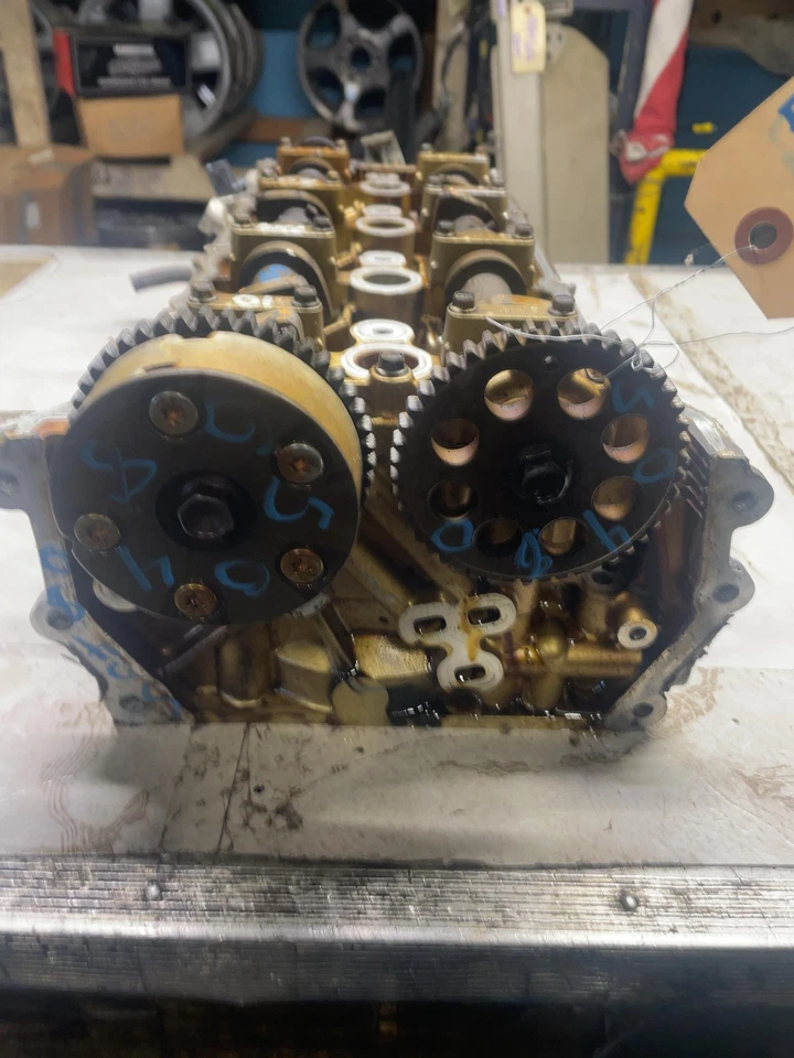 Suzuki SX4 2010-2013 culata completa con levas 2,0 L OEM Foto 2 de 4