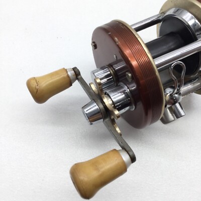 Vintage Heddon Heritage 30 Mark III Baitcast Reel Level Wind Vintage Heddon Heritage 30 Mark III Baitcast Reel Level Wind