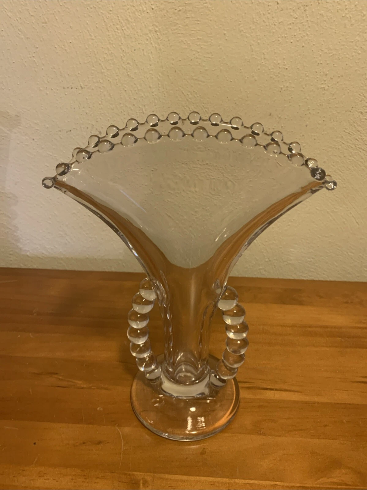 Imperial Candlewick Clear Glass Fan Vase Graduated Bubble 9 1/2"
Opens in a new window or tab
