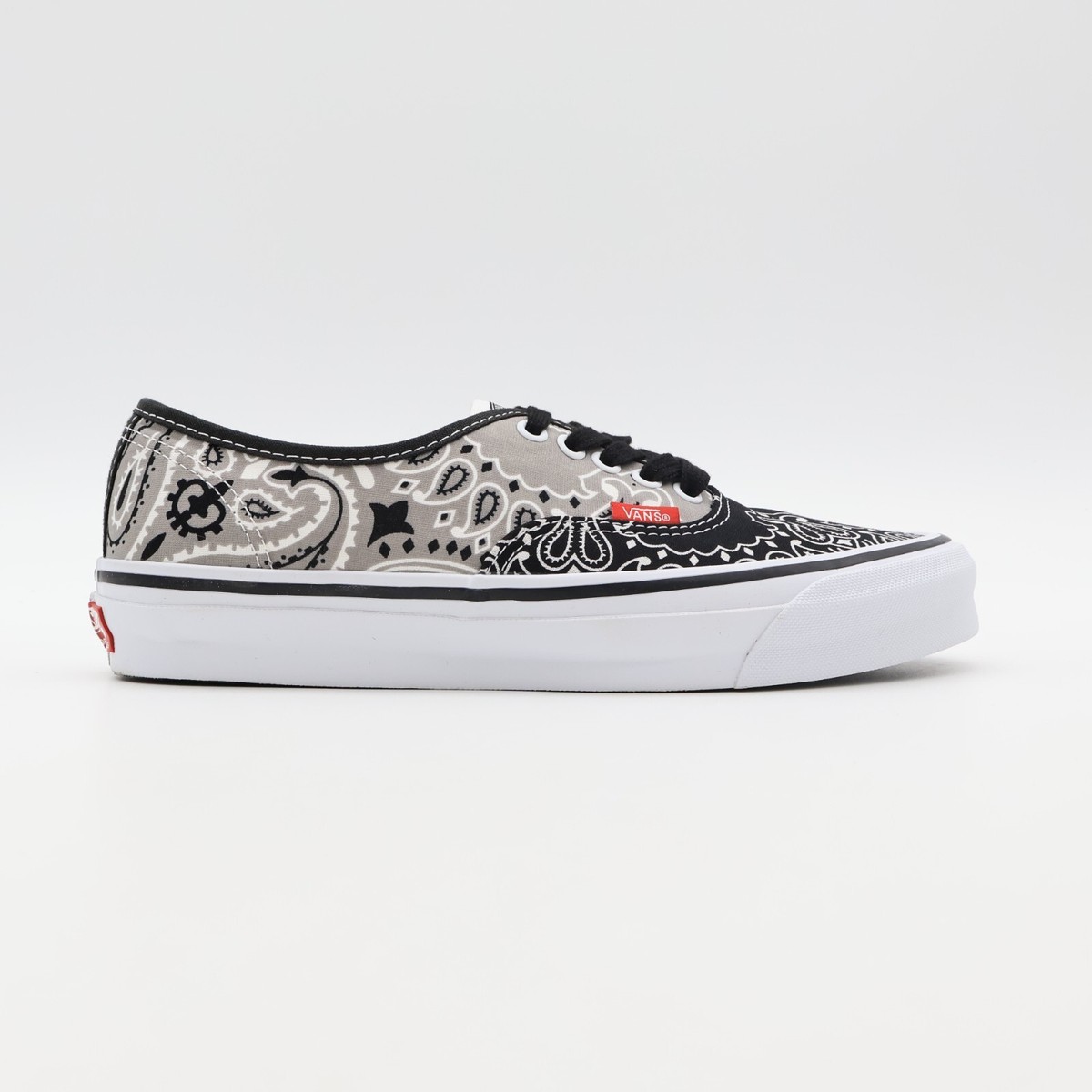 VN0A5FBDBMW Bedwin & The Heartbreakers Vault by Vans Authentic LX