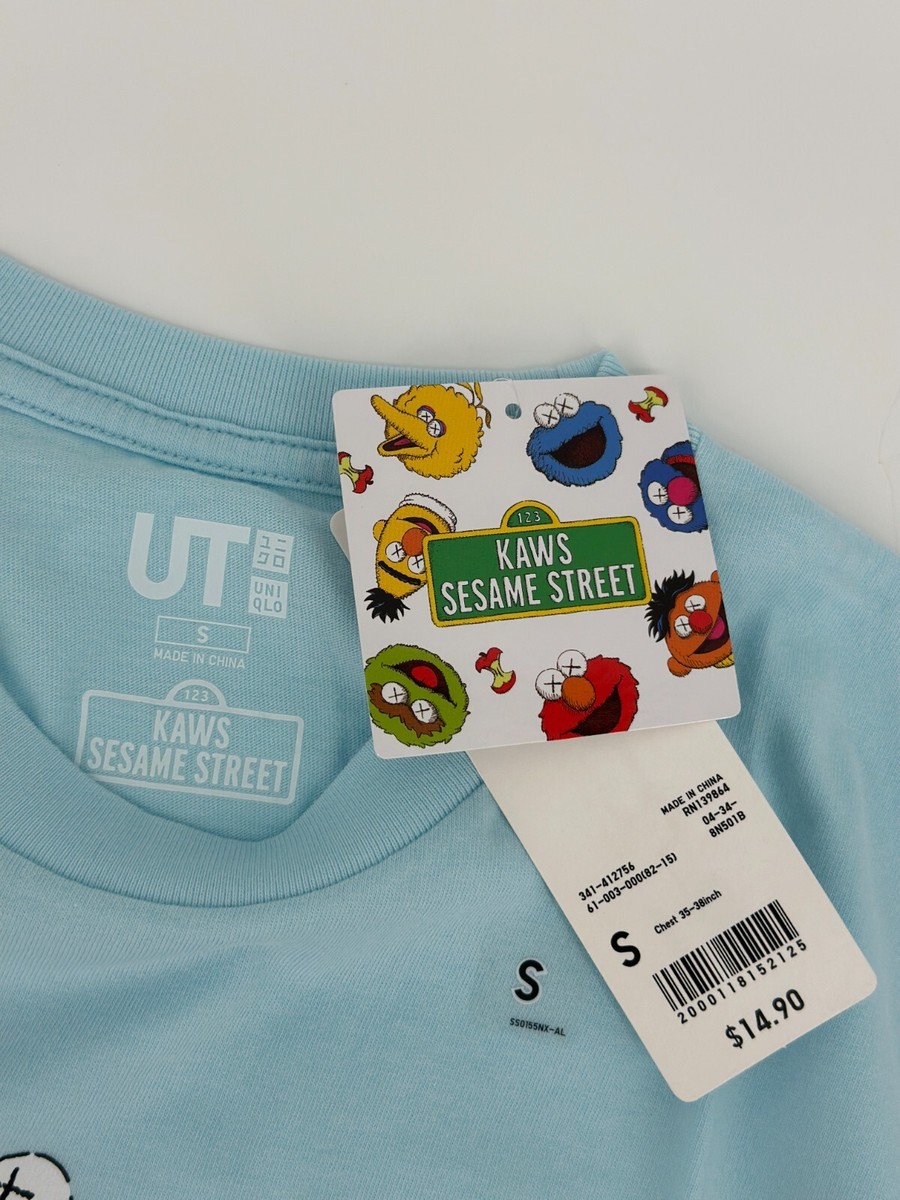 Uniqlo Kaws T-Shirt Men's Small Sesame Street Elmo Cookie Uniqlo Kaws T-Shirt Men's Small Sesame Street Elmo Cookie