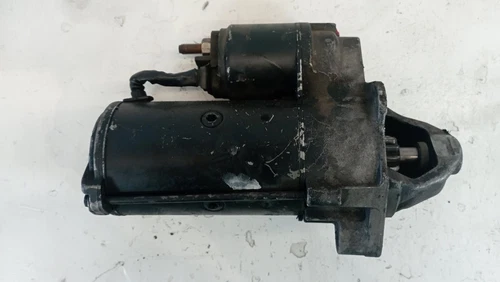 068911024E Uchwyt Rozrusznik do VOLKSWAGEN PASSAT VARIANT (3B5) Comfortli 1108536 - Zdjęcie 3 z 5
