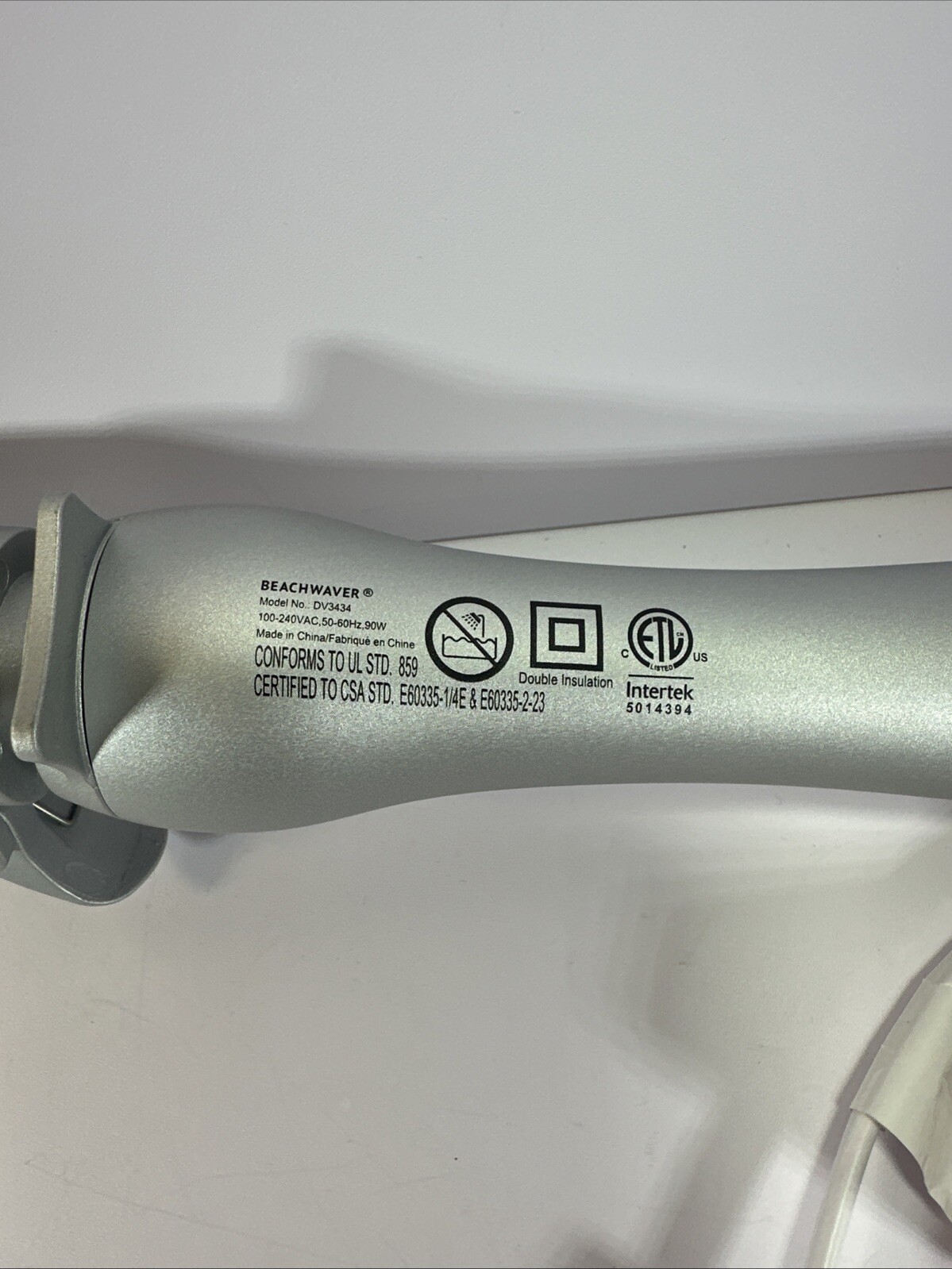 The Beachwaver Co. Beachwaver Pro 1.25 LOVE Rainbow Case Included✨New!