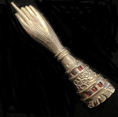 Mid 1800 s Victorian Rose Gold filled Pointed Finger Hand Brooch Red Stones
