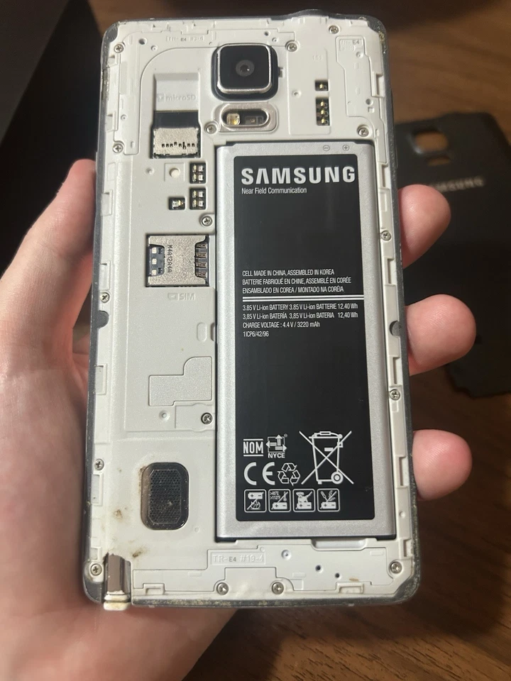 Samsung Galaxy Note 4 con pennetta - Immagine 3 di 4