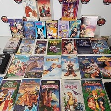 VHS Lot Of 31 Children  s Kids Mix Classic Movies Disney Warner Bros Universal