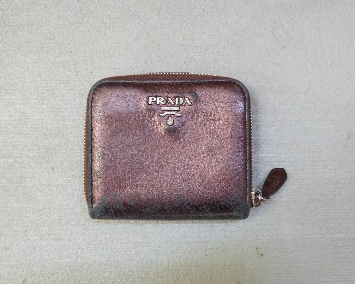 Prada wallet italy top