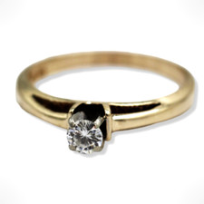 14K Yellow Gold Natural Diamond Solitaire Engagement Ring size 6