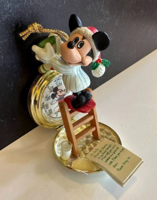 Disney Enesco Treasury Ornament Watching For Santa Mickey Mouse 1992/93 Watch