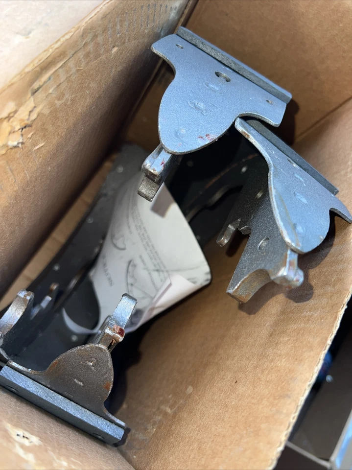 Brake Shoes Set for Dodge B2500 W150 W250 Ford E250 E350 F250 F350 F+S - Image 4 of 4