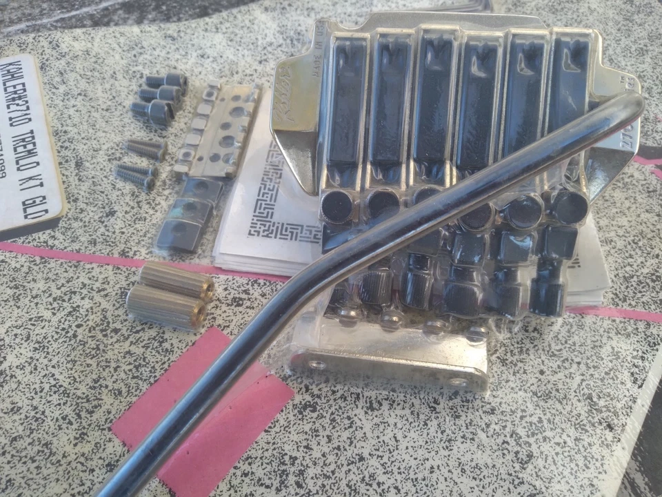 Kahler #2710 Tremolo Kit Gold - Image 3 of 4