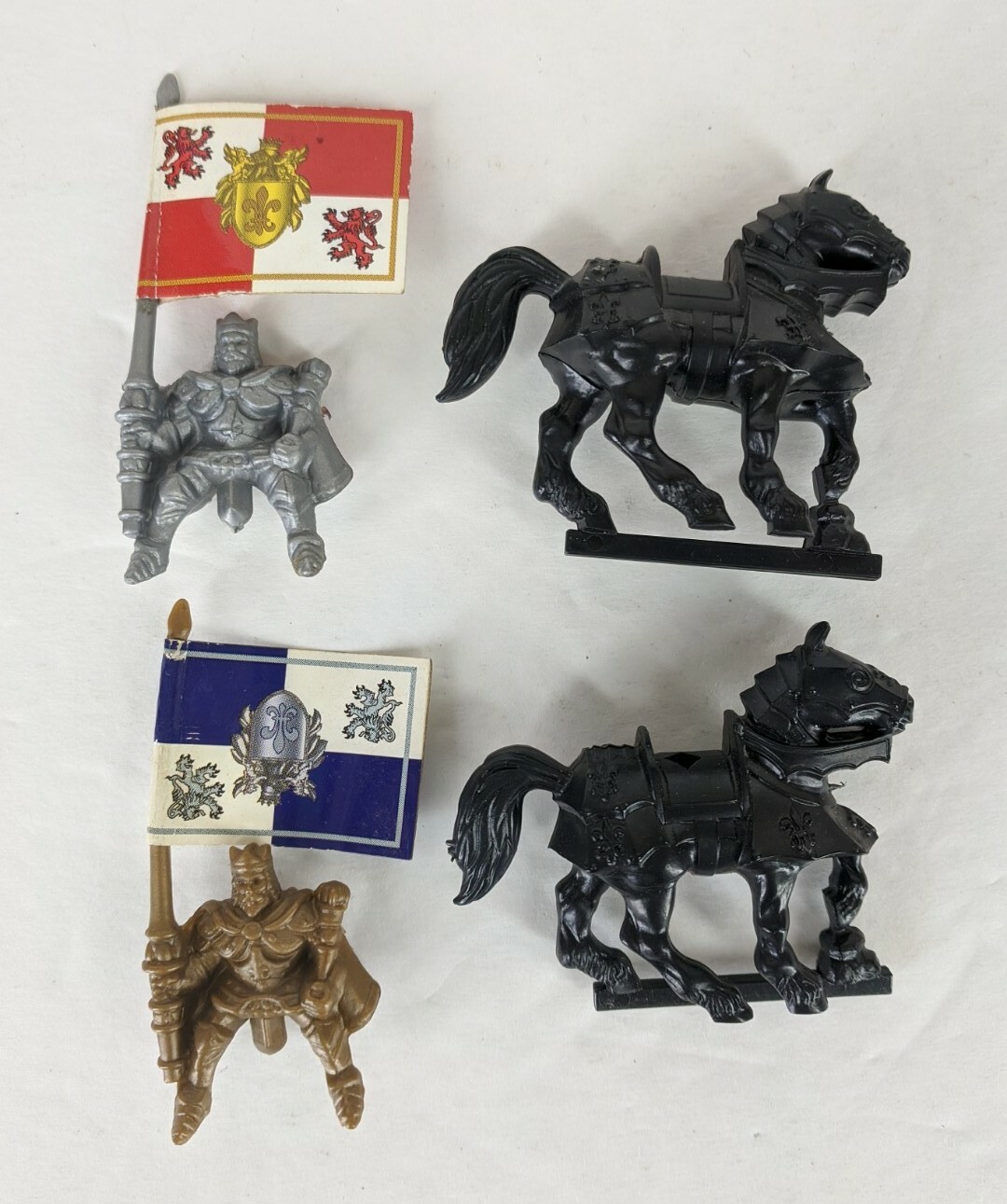 Lionheart Board Game Replacement Pieces~2 KINGS Gold Silver~2 HORSES  Figures | eBay