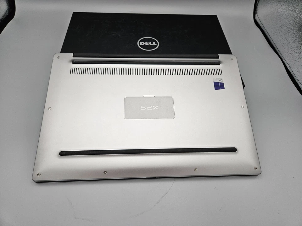 Dell XPS 13 9350 13.3" QHD Touch screen Intel Core I7-6500U RAM 16GB SSD 512 GB - Immagine 2 di 4