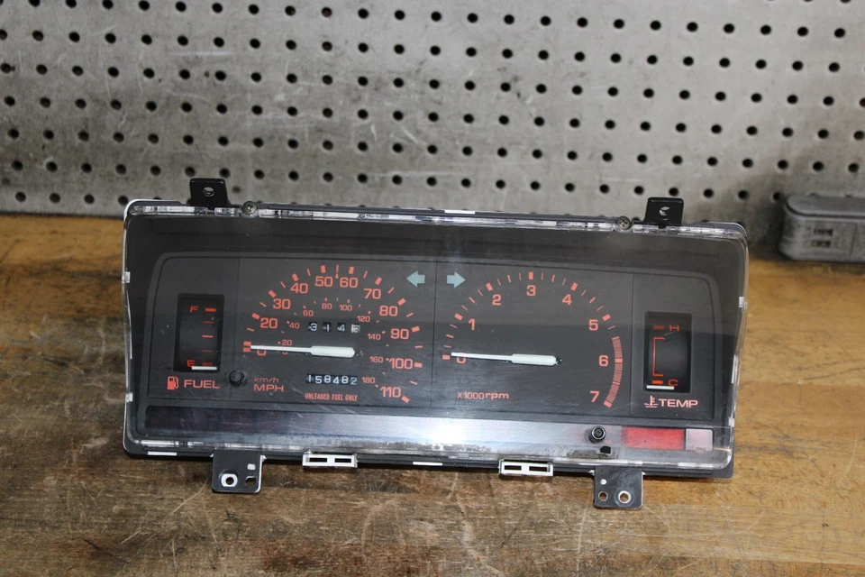 1992 Mazda B2200 B2600i PIckup Truck Instrument Cluster Genuine OEM - Image 3 of 4