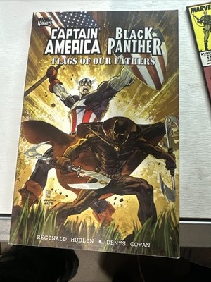 Captain America / Black Panther : Flags of our Fathers by Reginald Hudlin (2010,