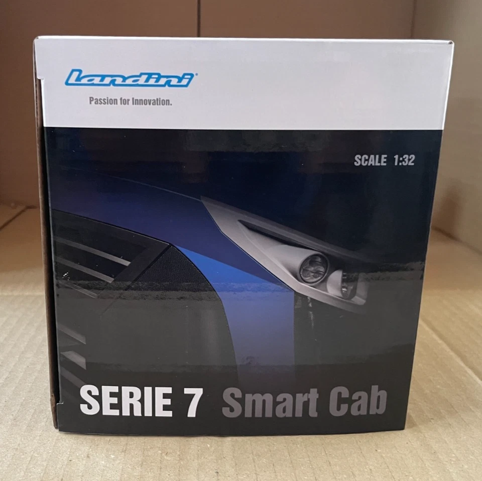 MODELLINO TRATTORE LANDINI SERIE 7-230 RS SMART CAB UNIVERSAL HOBBIES SCALA 1:32 - Immagine 4 di 4