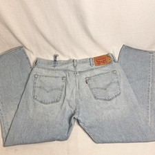 Levi's Men  s 501 Straight Leg Button Fly Light Wash Denim Jeans Classic 38x30