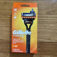 NEW! Gillette Fusion5 Razor for Men, Handle + 1 Razor Blade Refill Shaver P&G