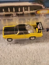 HOT WHEELS MOTOR CITY CLASSICS 68 CHEVY EL CAMINO 1:64 DIE CAST CAR 2002 MIMP