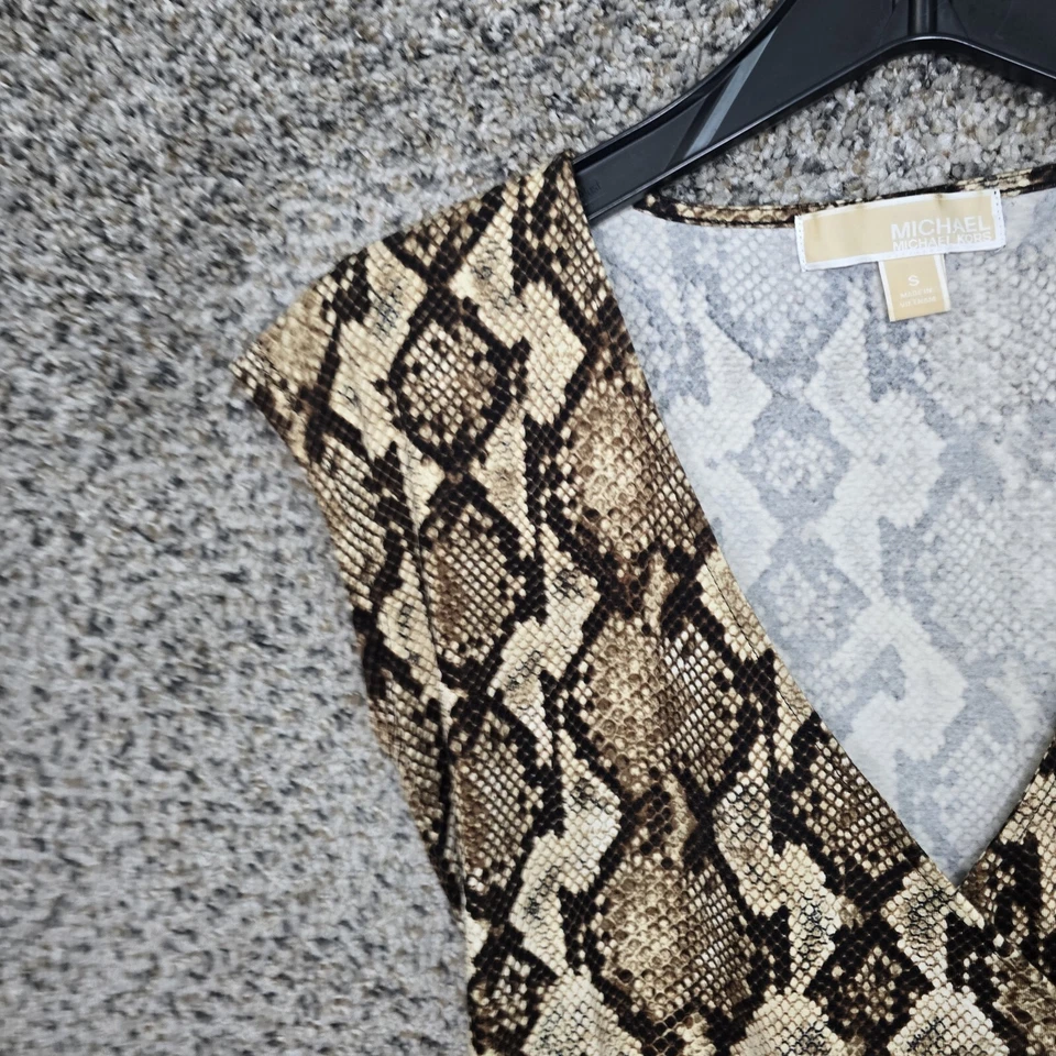 Camiseta Michael Kors Top Mujer Pequeña Marrón Estampado Animal Cuello Sobrepelliz Manga Corta Foto 2 de 4