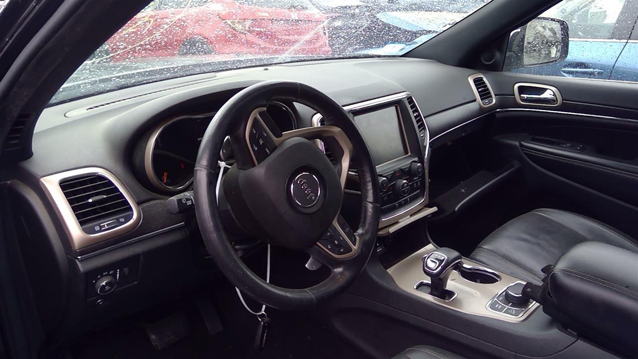 Used Deck Lid fits: 2015 Jeep Grand cherokee privacy tint glass w/rear view came