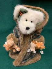 Boyds Bears Fern Woodsbeary with Stand TJs Best Dressed Collection