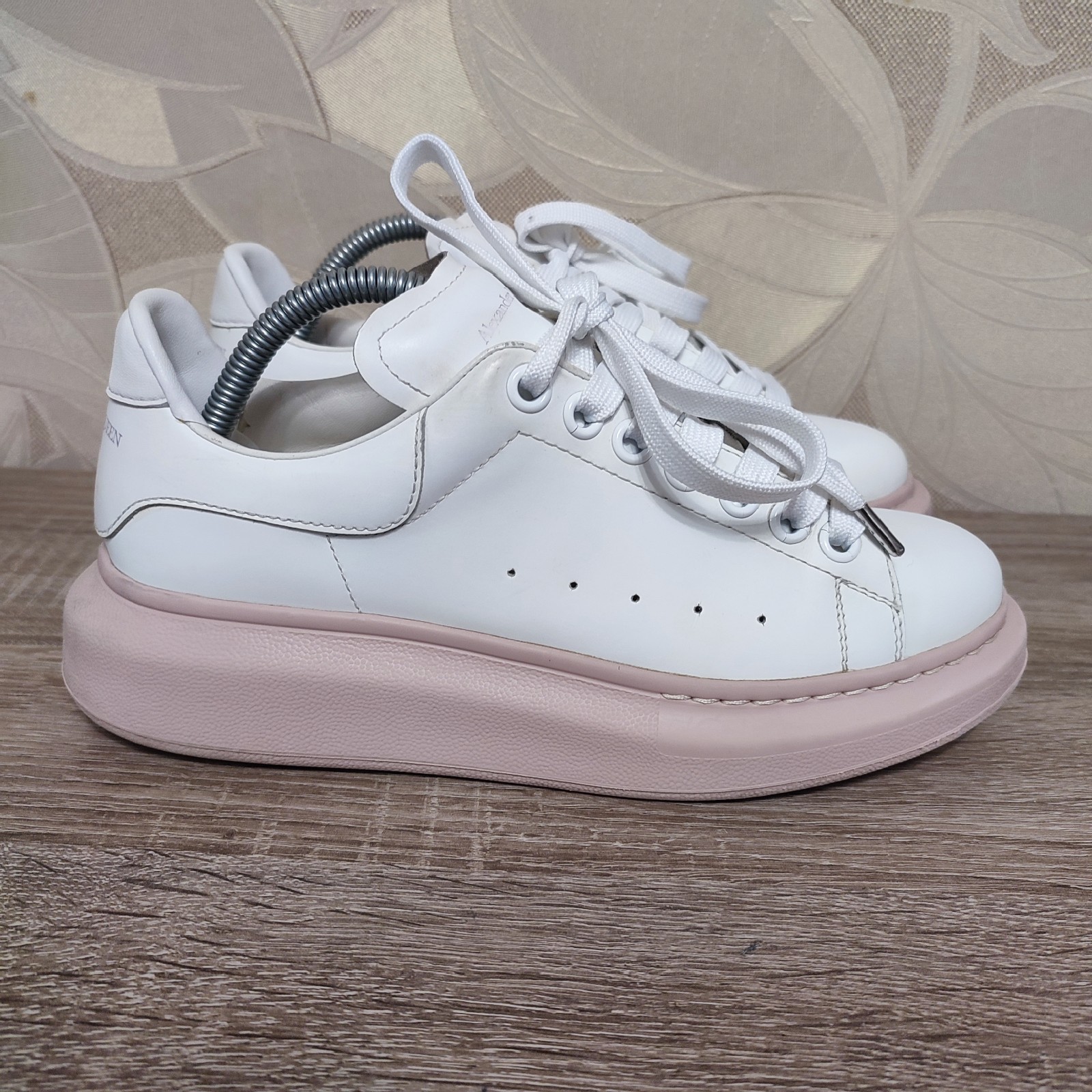 Women's leather sneakers Alexander McQueen EU 38