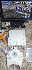 Sega Dreamcast Console BUNDLE W/ 2 cont. , 1 VMU, 1 Game, 1 Rumble Pak. RD DESC.