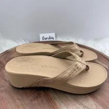 Vionic Hightide Sandals Womens Size 6 Beige Cork Wedge Flip Flop 380 TVW4895