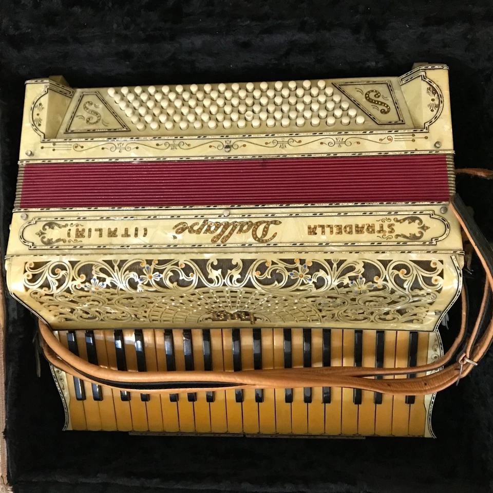 Acordeón Stradella Dallape Italia vintage Foto 2 de 4