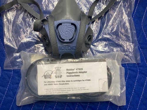 Moldex® 7003 Series Half Mask Respirator, Large w/ ADAPTERS & FILTERS LOT (00) - Picture 2 of 12