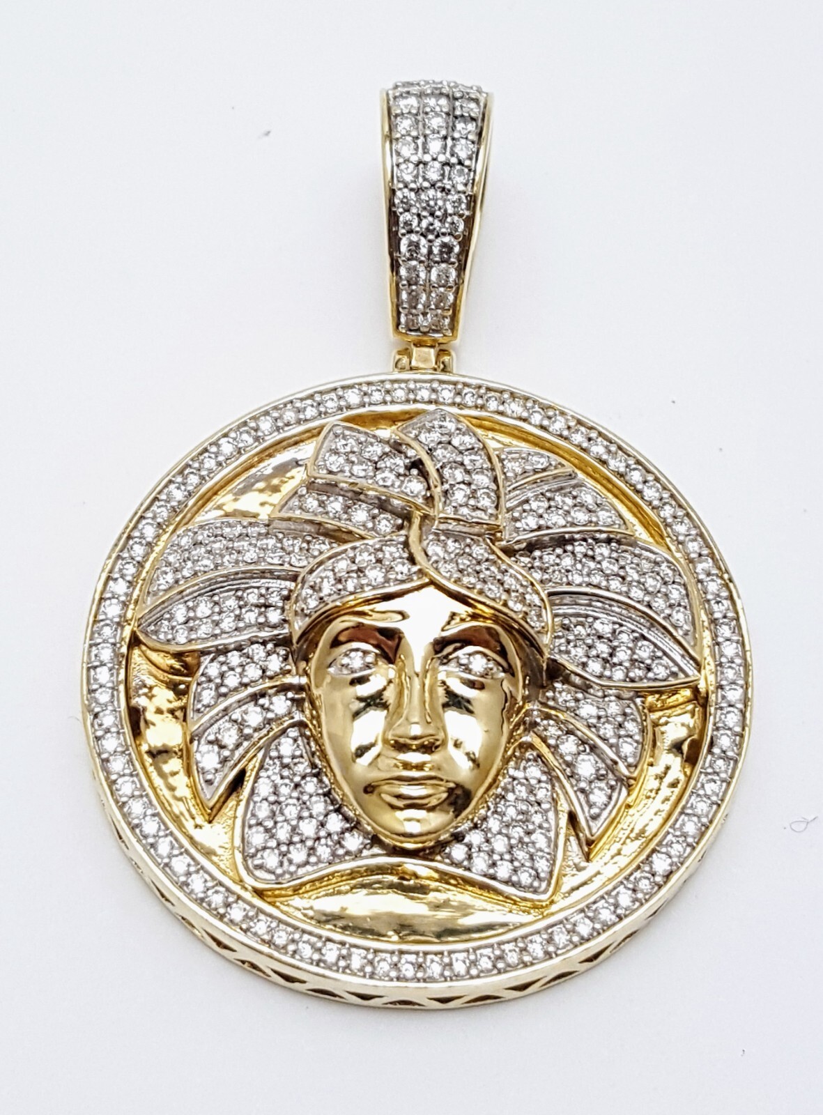 10K Karat Solid Yellow Gold Circular Round Medusa… - image 2
