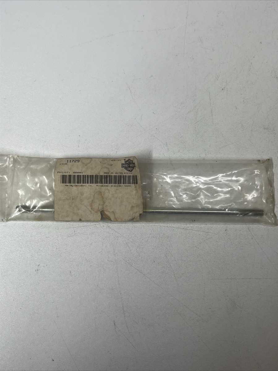 1 NOS Harley-Davidson Stud OEM 11729 FXST Softail Robison HD AMF